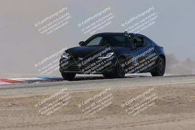 media/Oct-04-2025-OnGrid (Sat) [[44bd565ffa]]/Yellow Group/Grapevine/